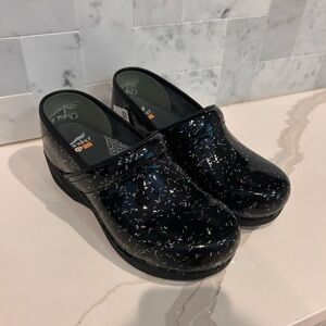 Glitter Confetti Black Dansko Clogs XP 2.0 Size 8 eu 39